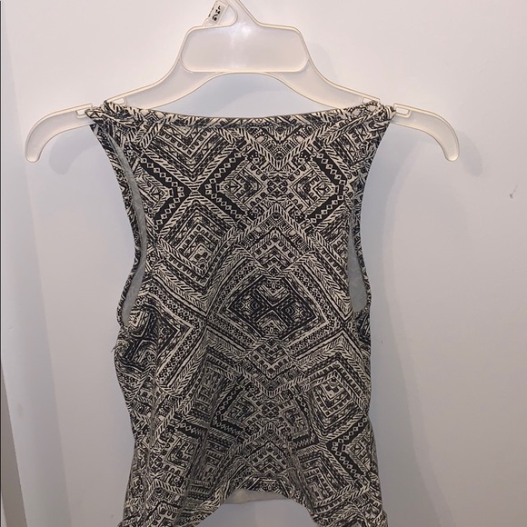 Patterned Tank Top - Picture 2 of 2
